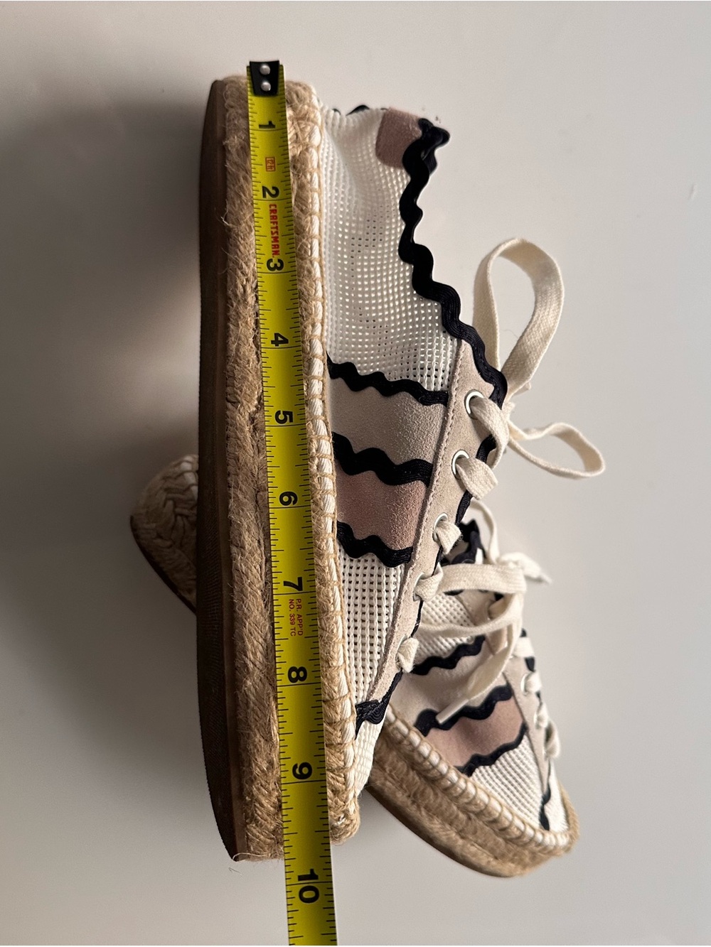 Bernardo Vale Scalloped Mesh Espadrille Sneakers - Like New - White/Black Size 6 - Picture 7 of 8
